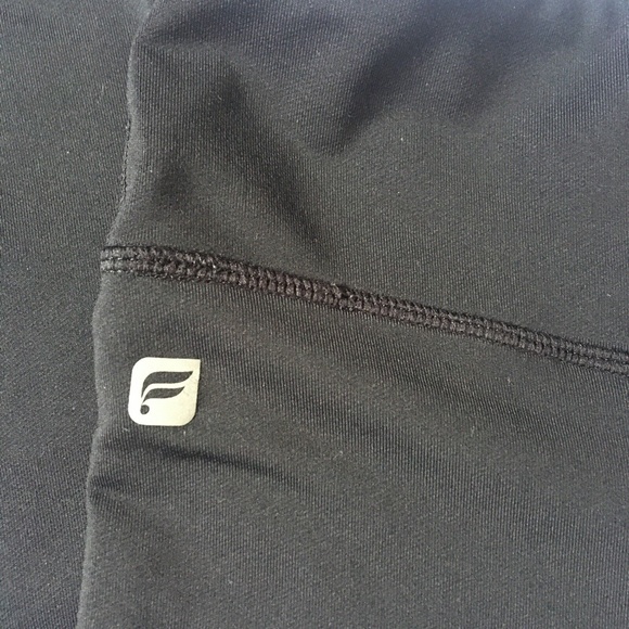 Fabletics Womens Capri Pants Extra Large Black Stretch Legging Athleisure Crop - Picture 11 of 11